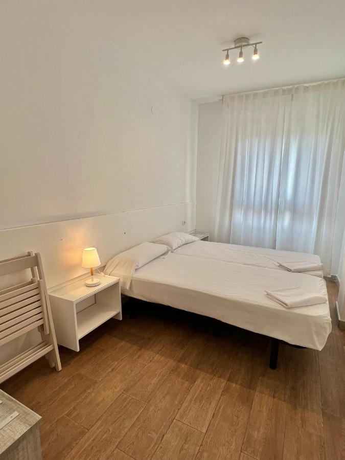 Apartamentos Centro Benicasim เบนิสกัสซิม ภายนอก รูปภาพ